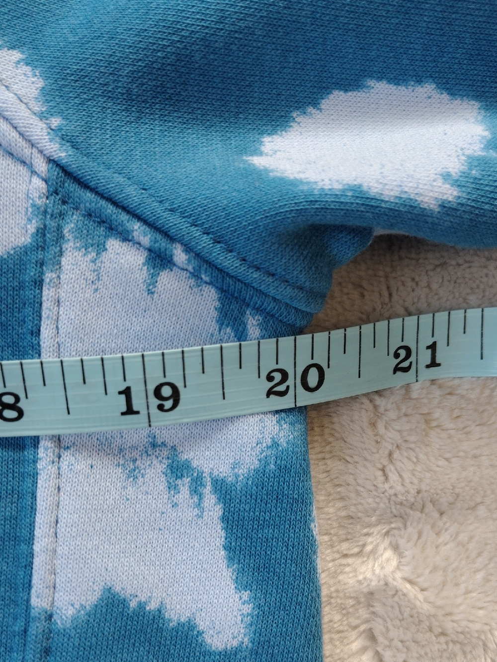 Nike Blue & Light Blue Tie Dye Splotch Print Crewneck Youth Sweatshirt Size XL - Picture 8 of 9